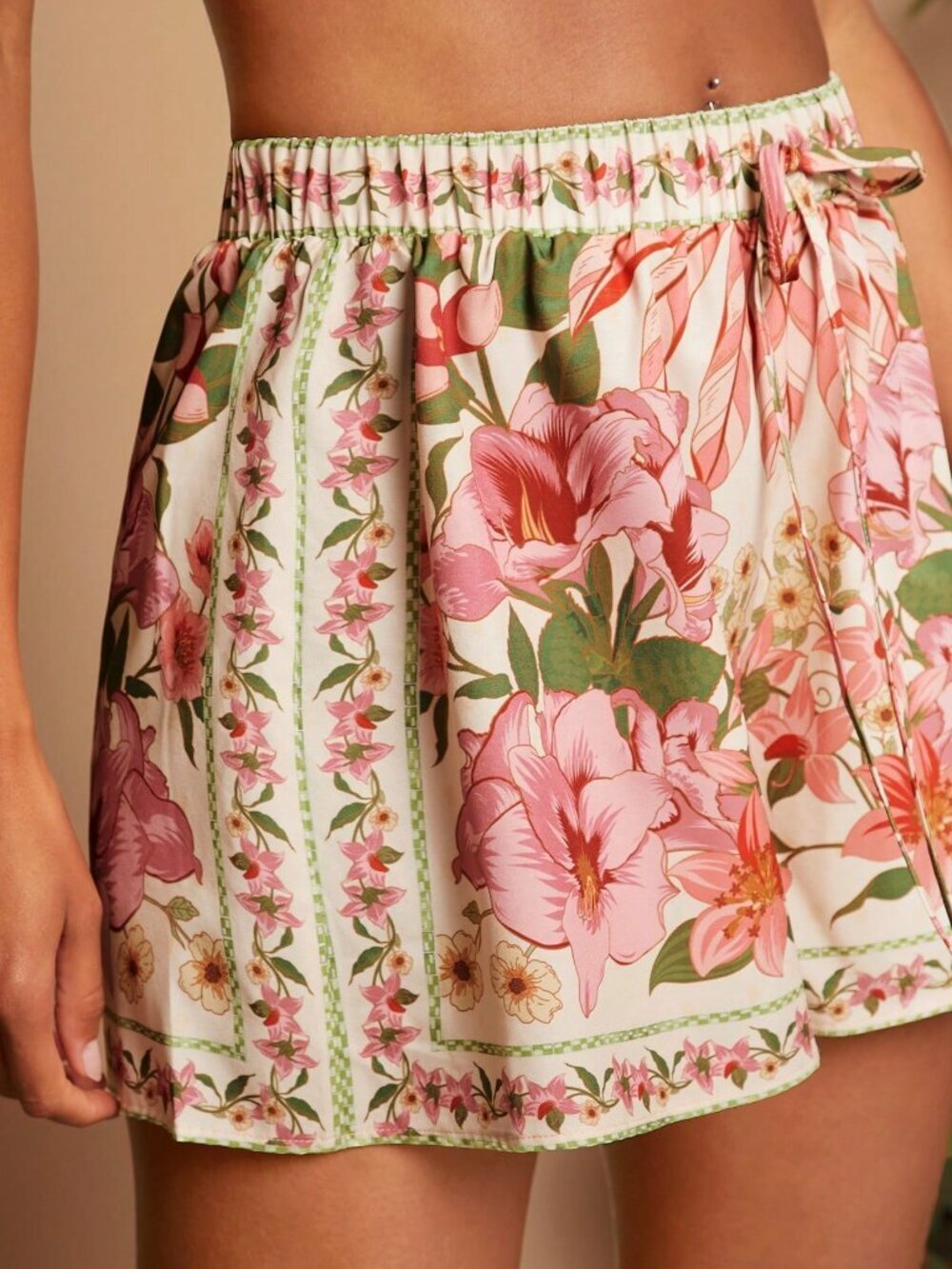 Multicolor Boho Women's Floral Print Drawstring Waist Shorts - Picture 4 of 5